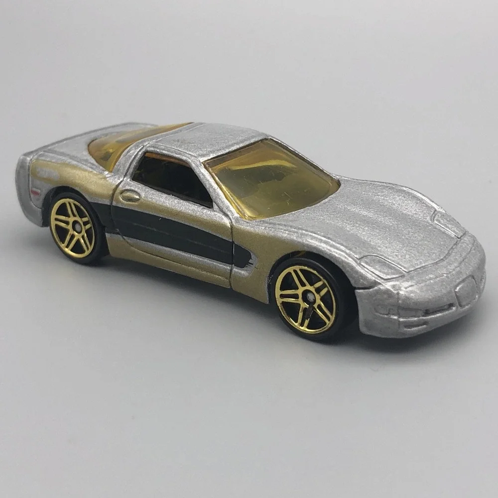 Hot Wheels 1997 '97 Chevrolet Chevy Corvette Car Silver Diecast 1/64 Scale